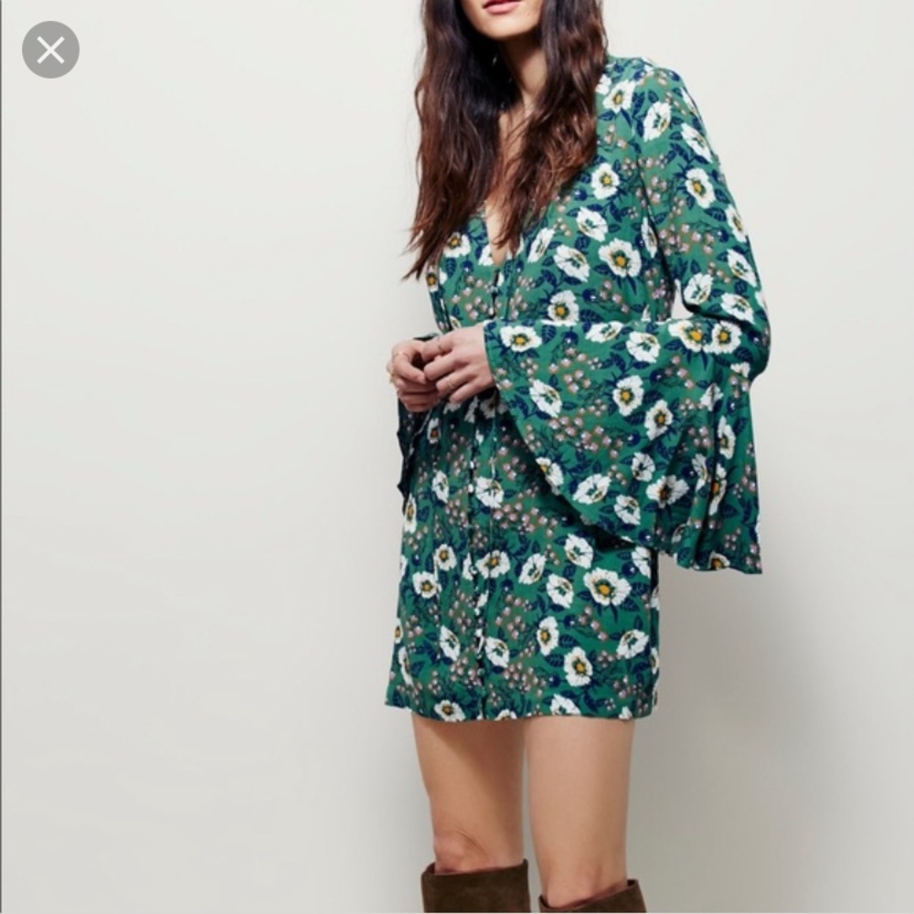 🍃🌱🌼🍃☘️Free people Free People magic mystery tunic top